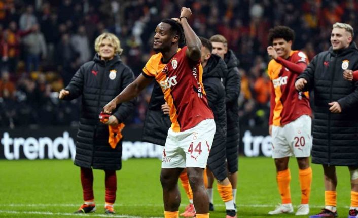 Maç sonu 3’lüsü Michy Batshuayi’den