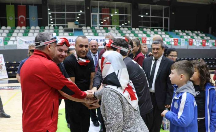 Manisa’da goalball ile engeller aşıldı