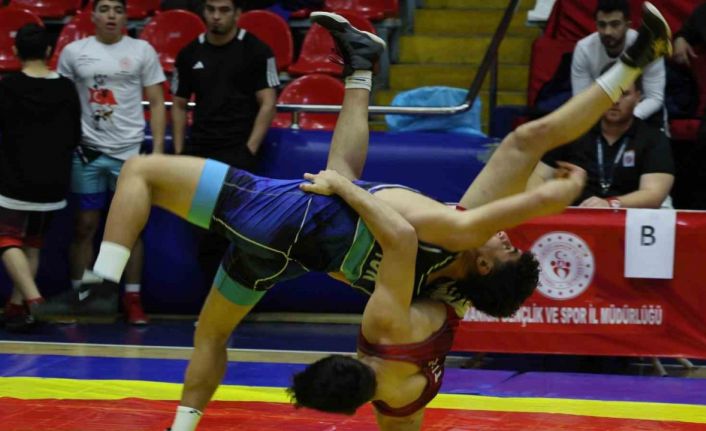 Manisa’da Okul Sporları Güreş Grup Müsabakaları başladı