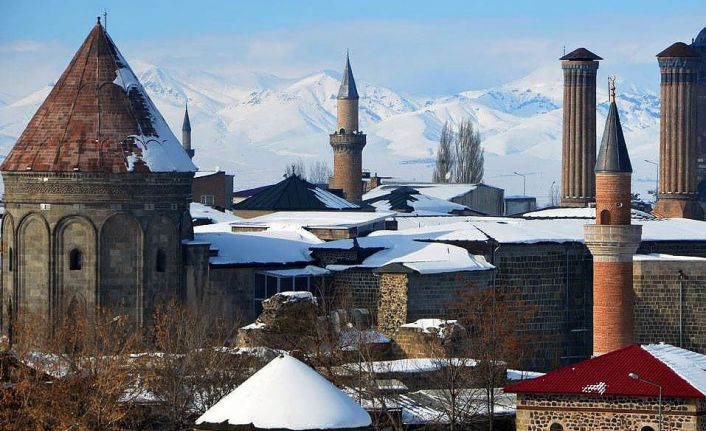 Meteorolojiden çığ, buzlanma ve don uyarısı