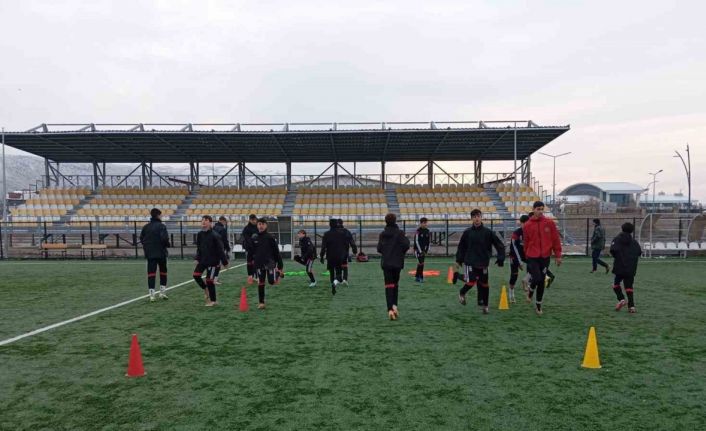 Muş’ta futbol kurslarına yoğun ilgi: Geleceğin yetenekleri yetişiyor