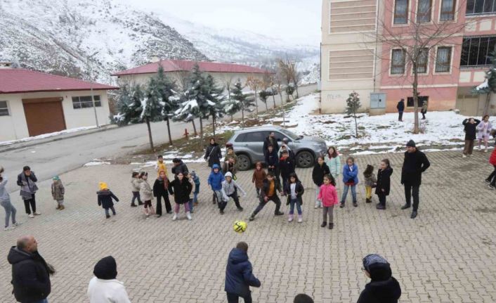 Muş’ta yöresel oyunlarla teknoloji bağımlılığına karşı mücadelede