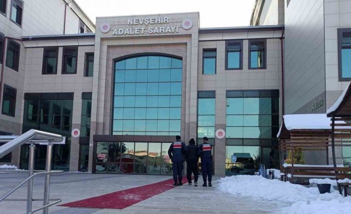 Nevşehir’de bir evde silah ve uyuşturucu bulundu