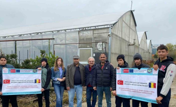 Ödemiş’in liseli gençleri Türkiye’yi Romanya’da temsil etti