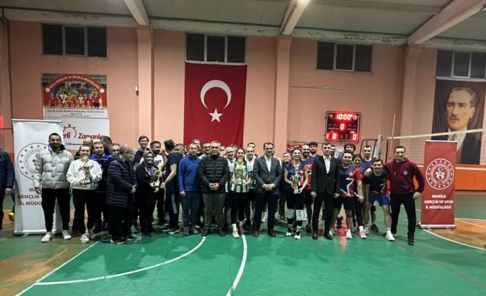 Öğretmenler Günü Voleybol Turnuvası’nın şampiyonu belli oldu