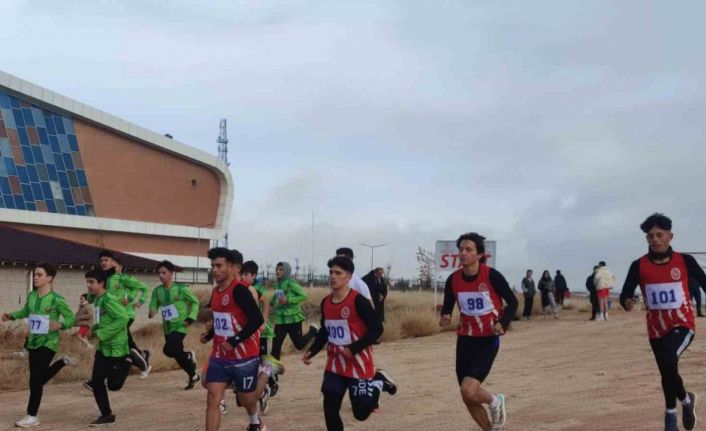 Okul Sporları Atletizm Kros Müsabakaları tamamlandı