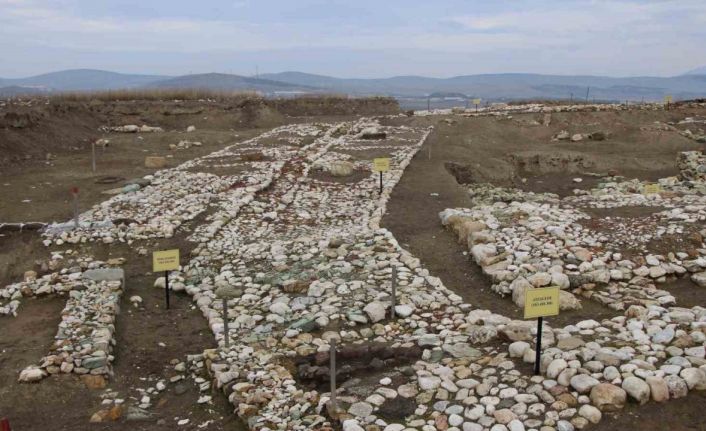 Oluz Höyük kazıları 18 yıldır sürüyor