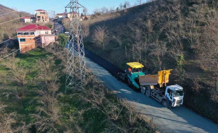 Ordu’da sıcak asfalt çalışmaları devam ediyor