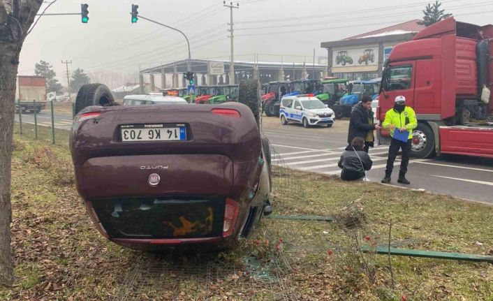 Otomobil takla attı, burunları bile kanamadı