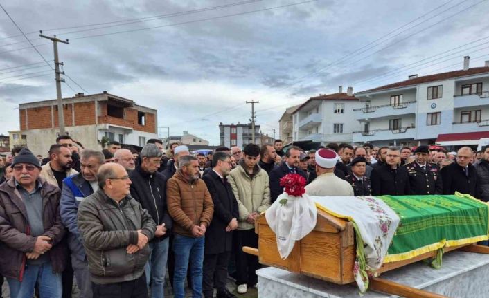 Patlamada hayatını kaybeden Seda Akın toprağa verildi