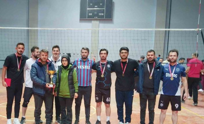 Patnos’ta voleybol turnuvası sona erdi