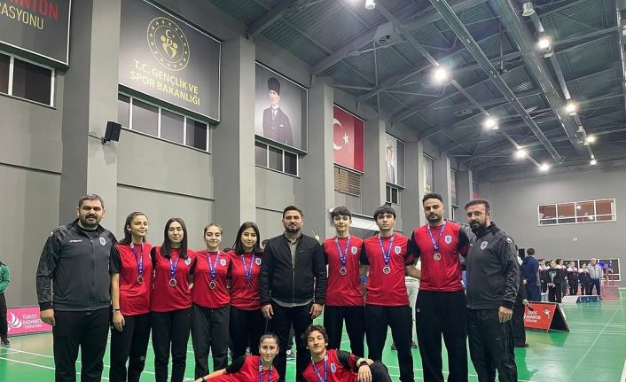 Pursaklar Belediye Spor Kulübü Badminton Takımı, Süper Lig’e yükseldi