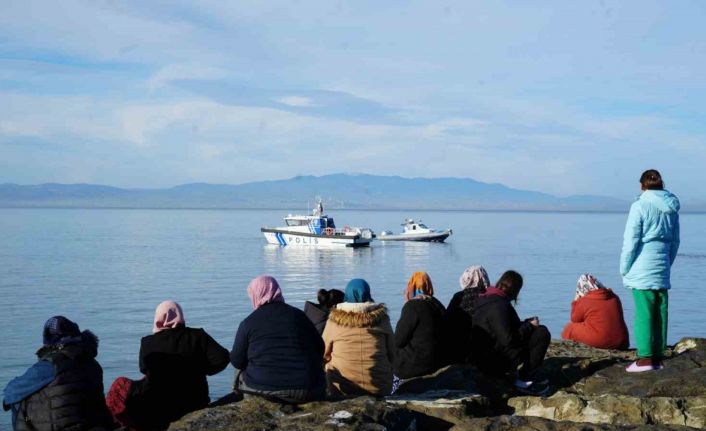 Samsun’da denizde kayıp 2 balıkçıyı arama çalışmaları sürüyor