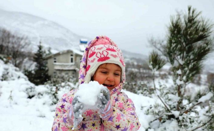 Samsun’da kar yağışı etkili oldu