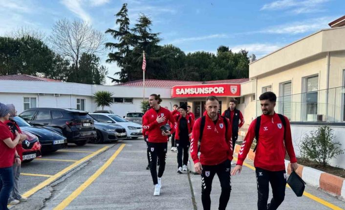 Samsunspor, Eyüpsor maçı için yola çıktı