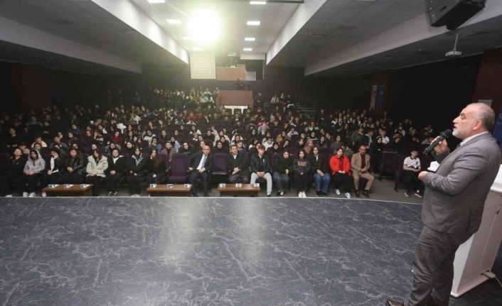 Sandıkçı: "İstiklal Marşımız, bağımsızlığımızın simgesi”