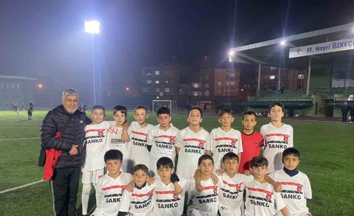 Şehitkamil Belediyesi 25 Aralık Kurtuluş Kupası Futbol turnuvası başladı