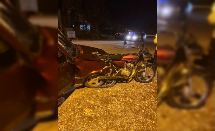 Serik’te otomobil ile motosiklet çarpıştı: 1 ölü 1 yaralı