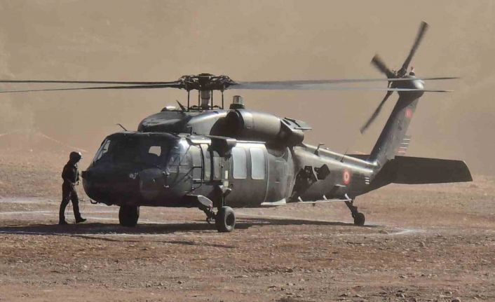 Siirt’te askeri helikopter minik bebek için havalandı