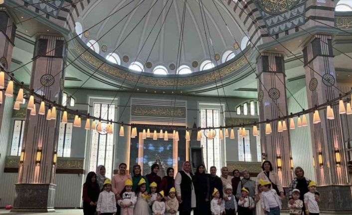 Sincanlı miniklerden Millet Camii’ne ziyaret