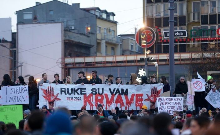 Sırbistan’da tarihinin en kalabalık hükümet karşıtı protesto