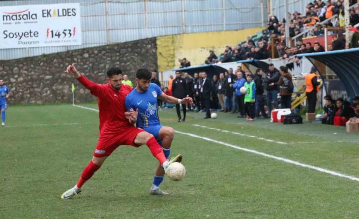 TFF 2.Lig: Belediye Derincespor:  0- Karaman FK: 0