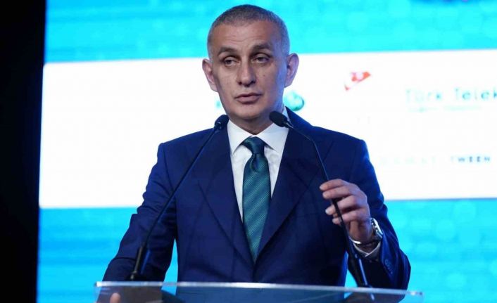 TFF Başkanı İbrahim Hacıosmanoğlu: "Yepyeni bir düzen tesis ediyoruz"