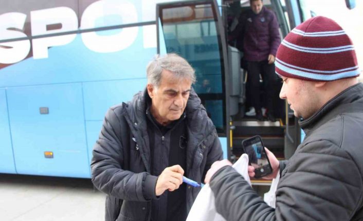 Trabzonspor, Galatasaray maçı için İstanbul’a gitti