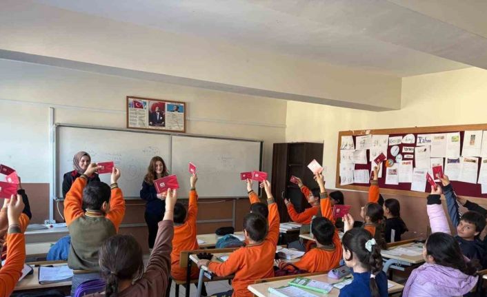 Tunceli’de 112 Acil Çağrı Merkezi ekipleri, vatandaşları bilgilendirdi