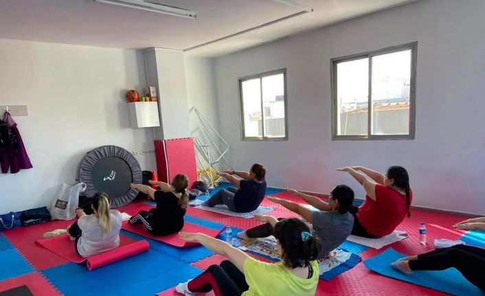 Turgutlu Belediyesinin pilates kursu kadınların ilgi odağı oldu