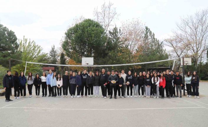 Turgutlu Belediyespor’dan öğrencilere spor teşviki ve maç daveti