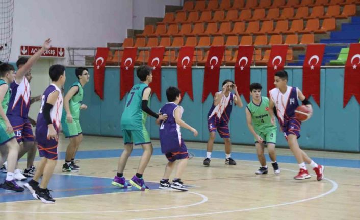 U16 basketbol yerel lig müsabakaları tamamlandı