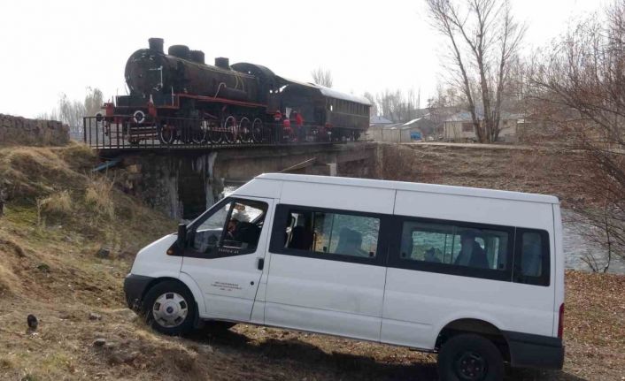 Van’da tren ve trafik kazası tatbikatları nefes kesti