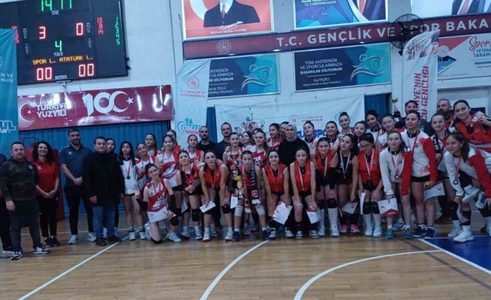 Voleybolda şampiyon Düzce Spor Lisesi oldu