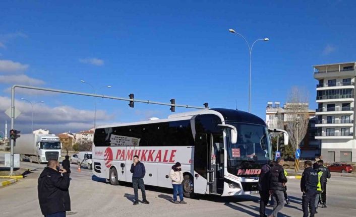 Yolcu otobüsünün çarptığı yaya ağır yaralandı