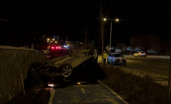 Yozgat’ta kontrolden çıkan otomobil takla attı: 3 yaralı