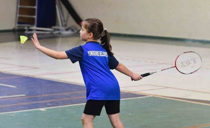 Yunusemreli badmintonculardan 5 madalya