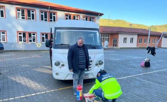 Zonguldak’ta jandarma ve polisin denetimleri sürüyor