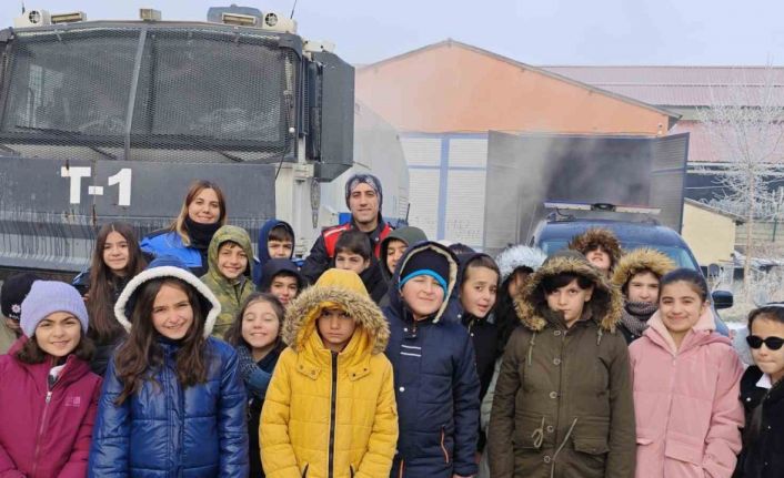 Ağrı İl Emniyet Müdürlüğü’nden öğrencilere güvenlik eğitimi