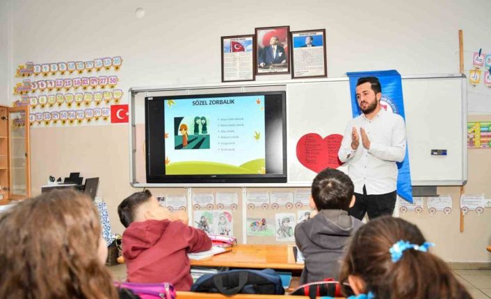 Akran zorbalığına karşı harekete geçtiler