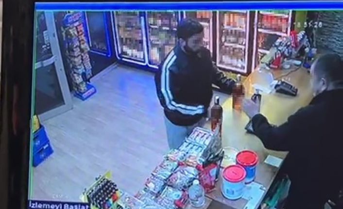 Aldığı içkilerin parasını ödemeden kaçtı