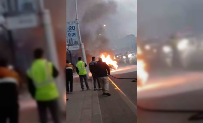 Ankara’da seyir halindeki otomobil alev alev yandı