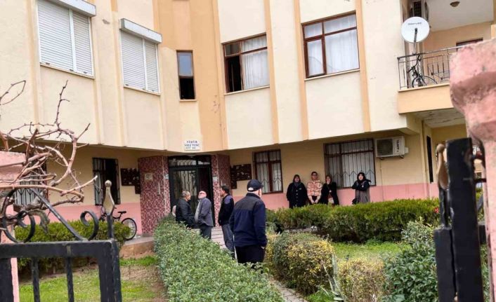 Antalya’da 24 yaşındaki genç evinde ölü bulundu