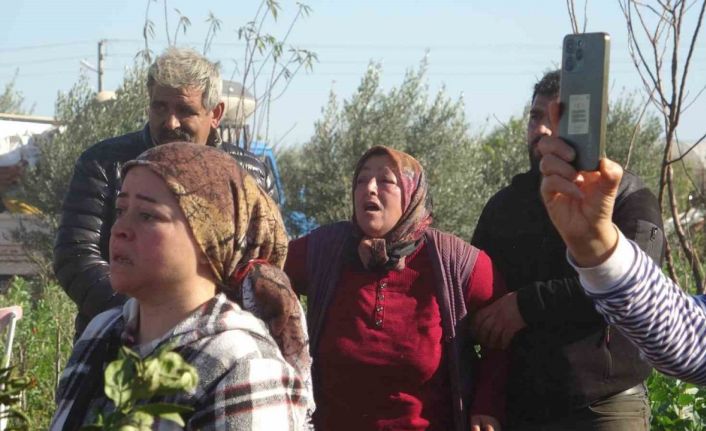 Antalya’da yıkım gerginliği devam etti, evi yıkılan kadın gözyaşlarına boğuldu