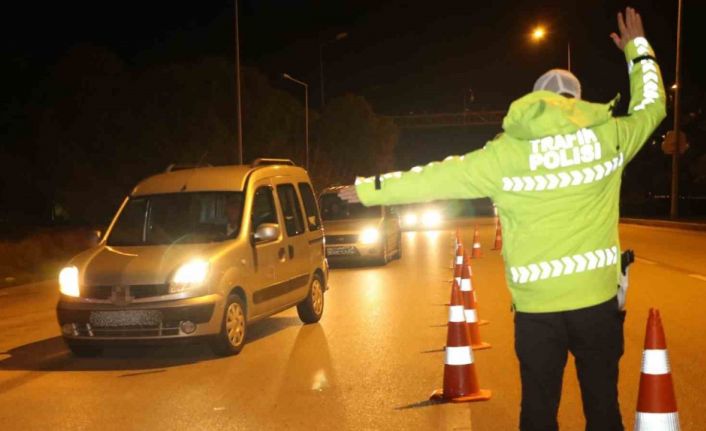 Antalya’da yılbaşı gecesi aranan 101 kişi yakalandı