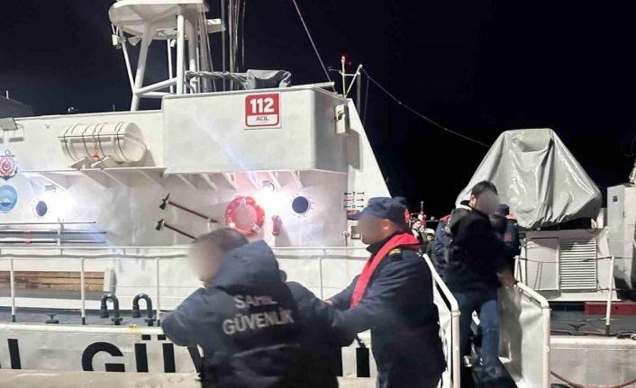 Aranan 8 kişi teknede uyuşturucu ile yakalandı