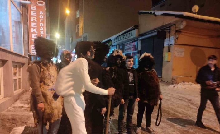 Ardahan’ın asırlık geleneği yılbaşında tekrar yaşatıldı