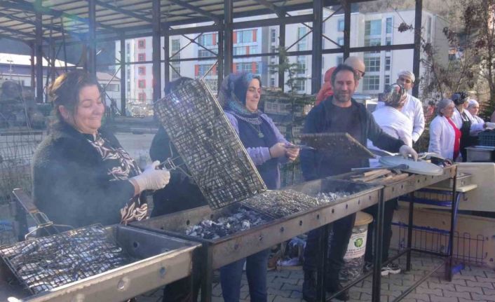 Artvin’in Borçka ilçesinde hamsi şenliği