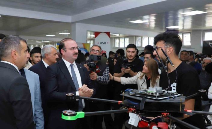 Atatürk Üniversitesi’nin ÜNİDES Başarısı; Gençler geleceğe iz bırakıyor