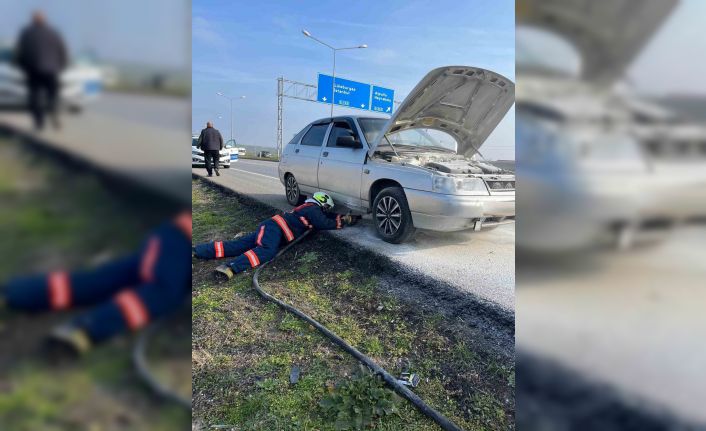 Babaeski’de otomobil yangını